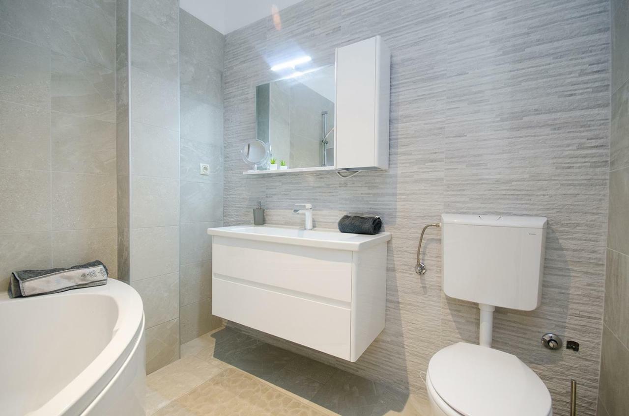 Apartman Korina Sukošan Exteriör bild