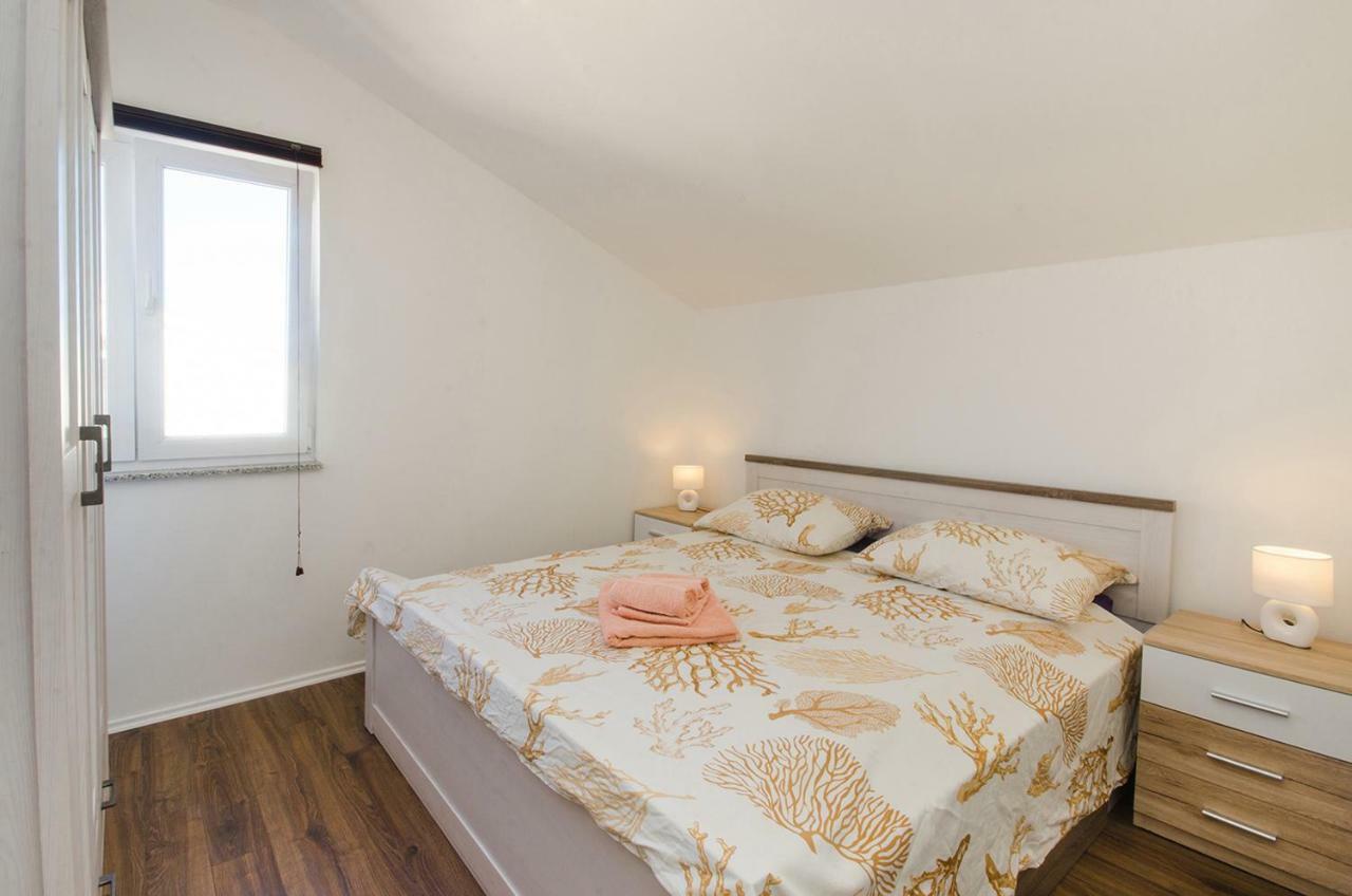 Apartman Korina Sukošan Exteriör bild